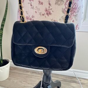 3/ $20. Unknown Brand Leather Shoulder Bag